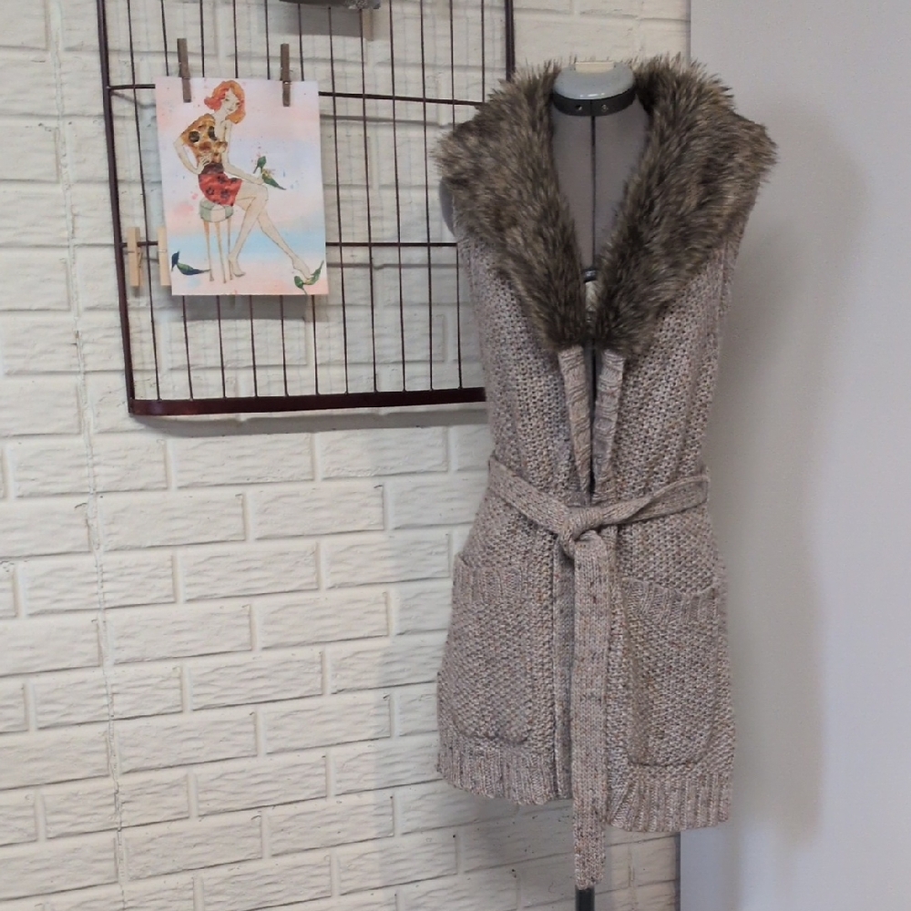 Faux Fur Collar Knit Vest with Belt XS Anthropologie Angel Of The North